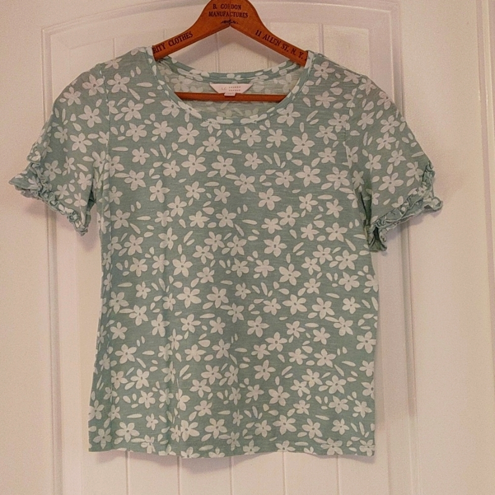 Lauren Conrad T-shirt